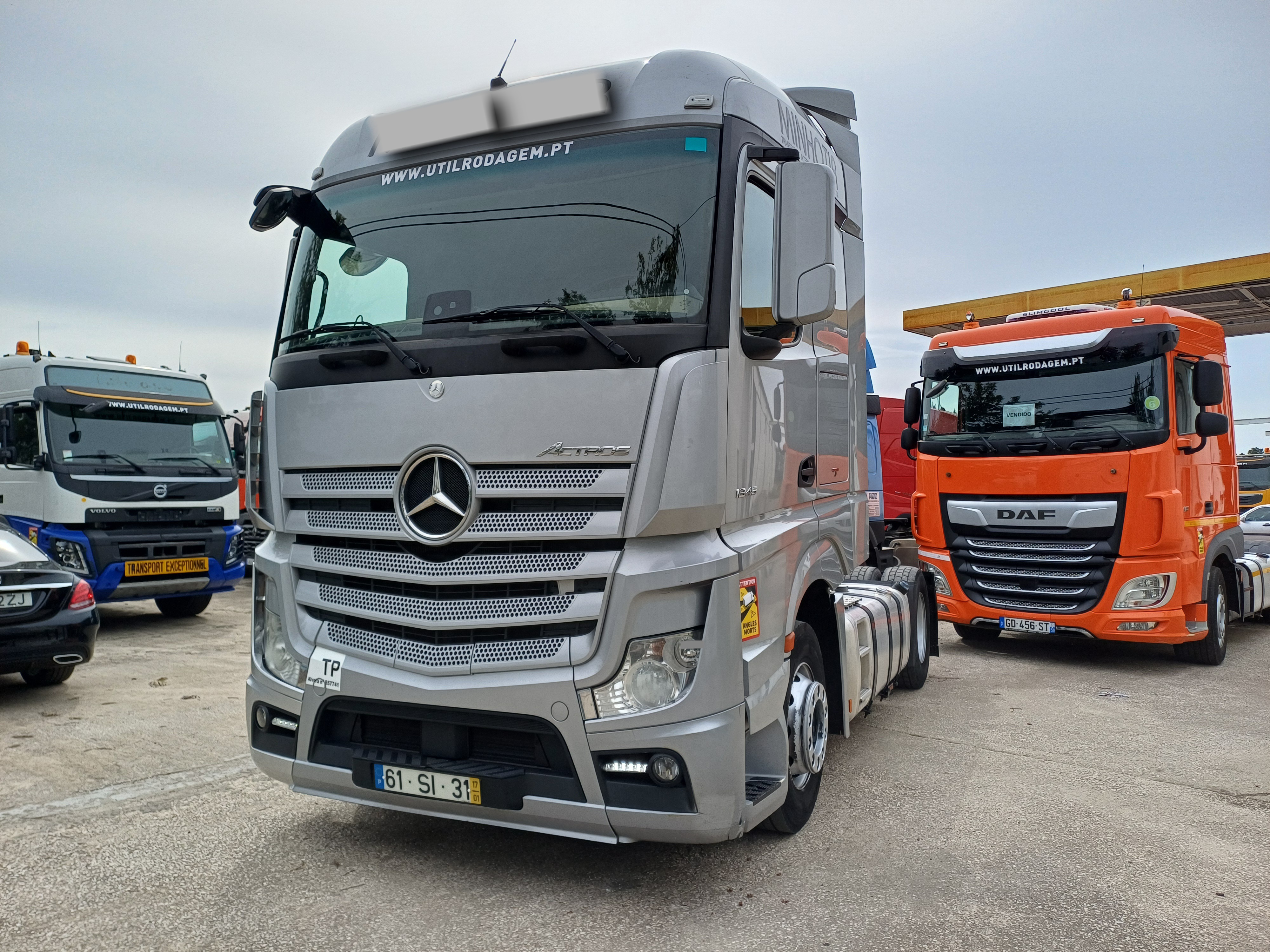 MERCEDES
